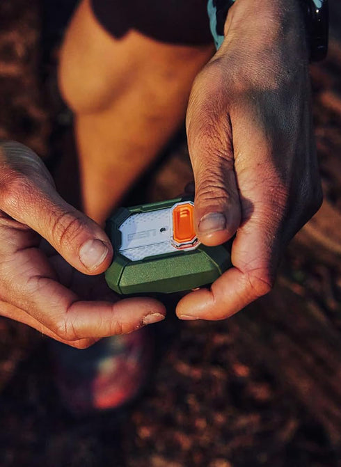 UAG AirPods 4 Case Plasma with Secure Lock & Carabiner