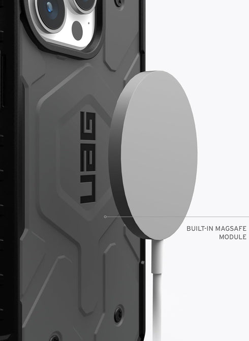 UAG iPhone 15 Pro MAX Case Pathfinder (MagSafe)